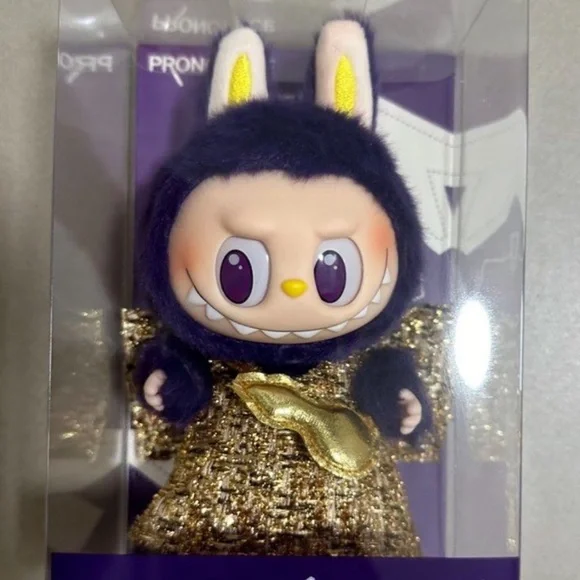 LABUBU × PRONOUNCE - WINGS OF FORTUNE Vinyl Plush Hanging Card - Picture 3 of 8